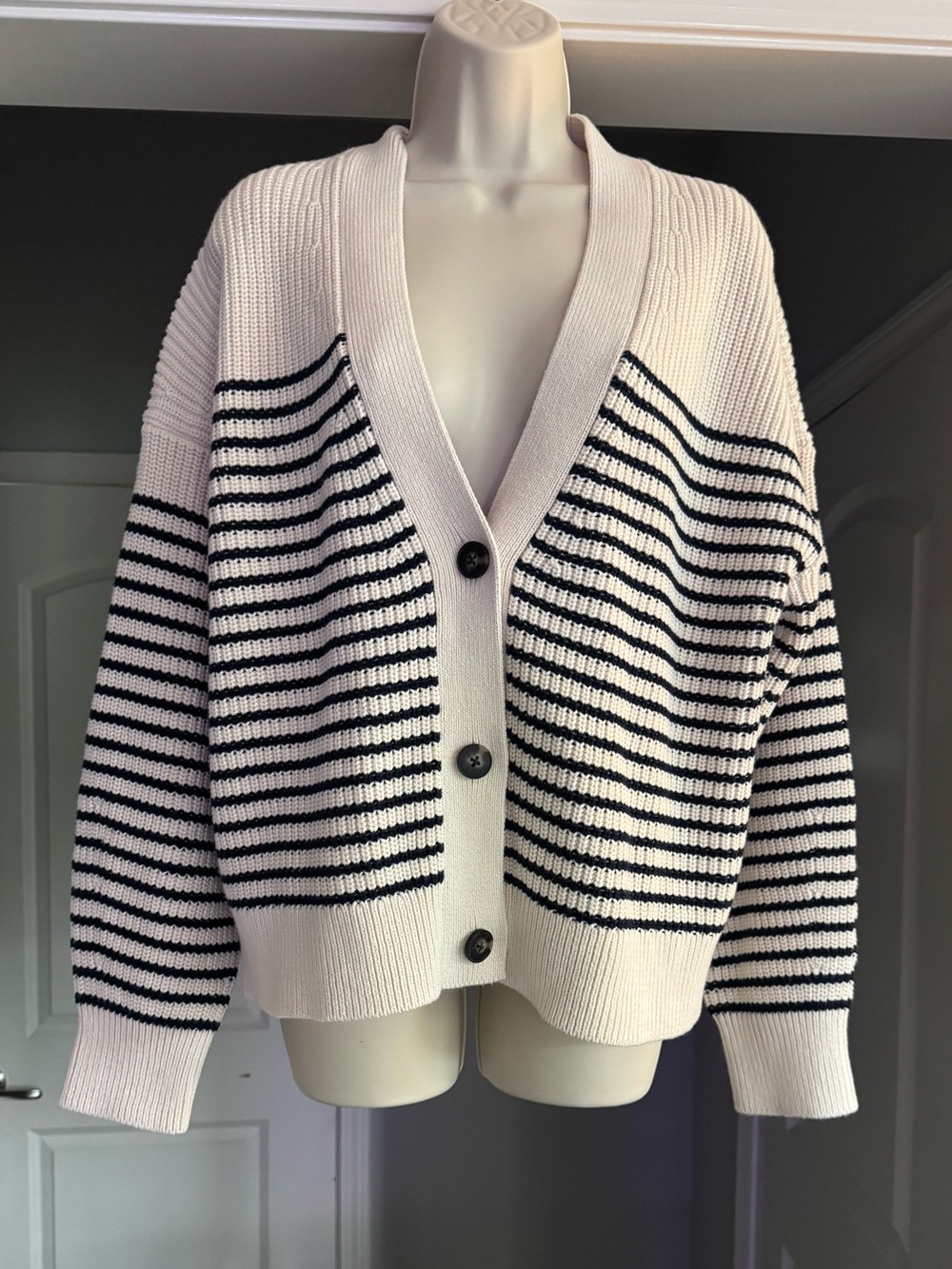 Everlane Organic Cotton Striped Cardigan XL Cream Navy Coastal Preppy Sweater